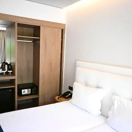 Otel Wyndham Corfu Acharavi 4*